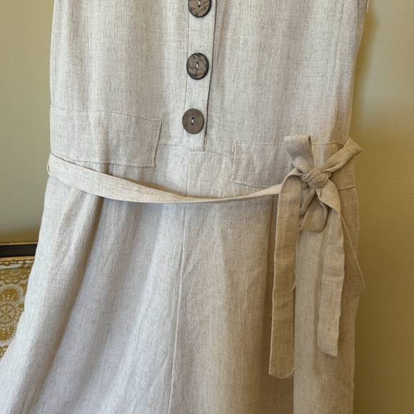 Coco + Carmen linen jumpsuit - Picture 3 of 9